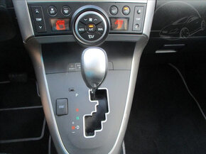 Toyota Verso 1,8 Valvematic AUTOMAT,NAVI - 10