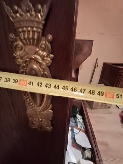 dřevěná kancelářská skříň - 10