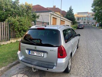 Peugeot 307 SW 2.0 HDI Rok 2005. Tažné. Klima. Panorama - 10