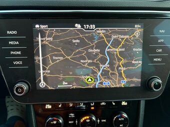 Superb 2,0TDi,147kW,4x4,DSG,DPH,ČR,STYLE,TAŽNÉ - 10