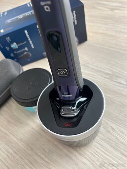 Philips i9000 - 10