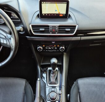MAZDA 3 2.0i 1 MAJITEL AUTOMAT NAVIGACE ALU KOLA - 10