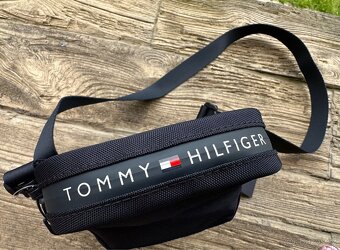 Nové včetně cedulek Tommy Hilfiger - 10