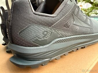 Altra Lone Peak 9 Men's - černé, zcela nové, 43 - 10