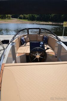 Nová motor. loď Corsiva 625 Tender + MOTOR - REZERVOVÁNO - 10