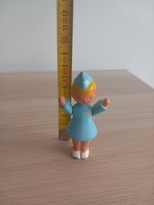 Cca 80let stará figurka letušky - 10