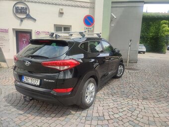 Osobní auto SUV Hyundai Tucson - 10