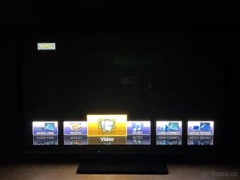 Panasonic Viera 3D TX-P50UT50E - 10