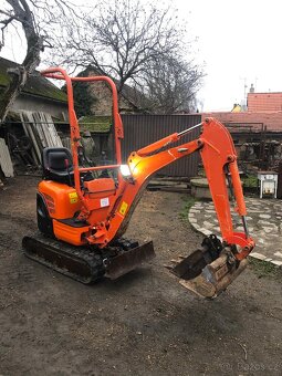 Minibagr Kubota U10 s nulovým přesahem zádě - 10