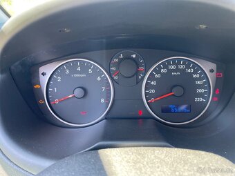 Hyundai i20 - 10