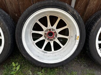 Sada alu kol 5x100 r18 s pneu 225/40/18 s hezkým vzorkem - 10