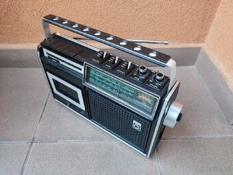 RETRO CASSETTE RECORDER SANYO M2526H. - 10