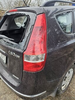 Hyundai i30 CW kombi 1.6d 85kw - 10