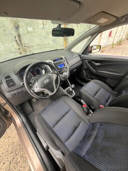Hyundai IX20 1.4i Start - 10