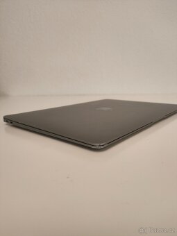 MacBook Air 13" 2019 | i5 • 8GB • 128GB SSD - 10