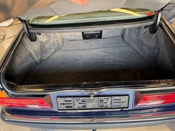 BMW E32 750 iL V12 - 10