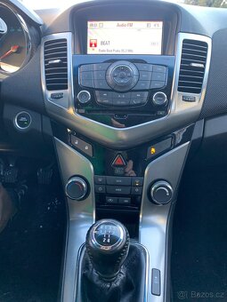 CHevrolet Cruze 1,8 - 10