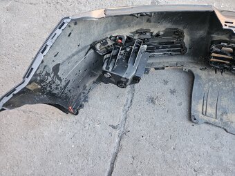 Opel Astra H přední nárazník. - 10