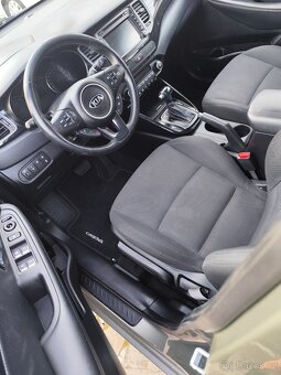 KIA CARENS 1.7 CRDI 104 kw rok 2016 7mi místné - 10