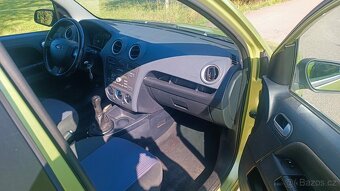Ford Fusion 1.4i - 10