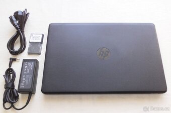 HP 15- rb014nc . 8GB DDR4 . Radeon R2 . SSD . Win11 - 10
