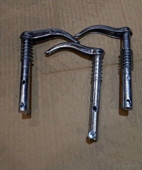 Držák baterie zrcátko páka ruční brzdy plachta na sajdu - 10