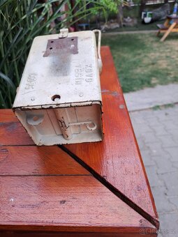 Ž E L E Z N I Č I A R S K A   Lampa. - 10