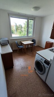 Pronájem bytu 1+1 o rozloze 32 m2 + balkon + Garáž, ulice Za - 10