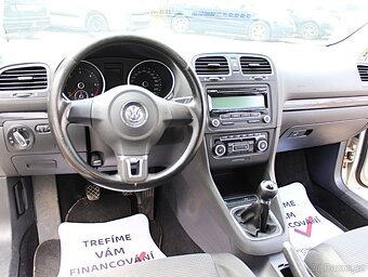 Volkswagen Golf - 10