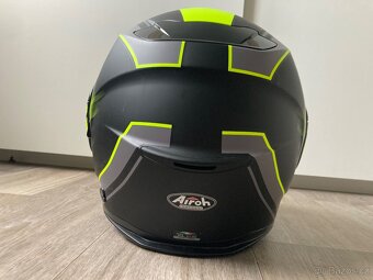 Překlápěcí helma Airoh XL - 10
