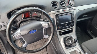 Prodám Ford Galaxy – spolehlivý rodinný vůz - 10