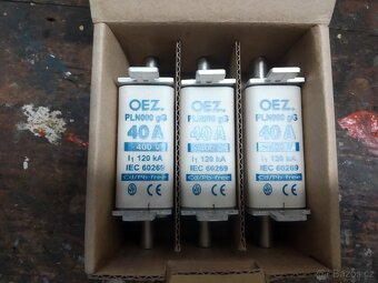 elektroinstalační materiál - 10