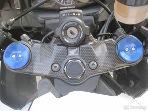 HOnda CBR 600RR - 10