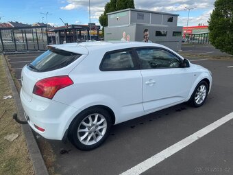 Kia Cee’d 1.6i 93kw - 10