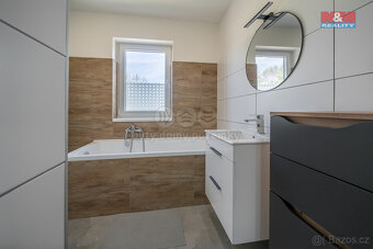 Pronájem bytu 3+1, 92 m², Radonice, ul. Růžičkova - 10