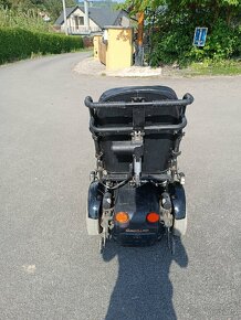 Elektrický invalidní vozík, polohovatelný - 10