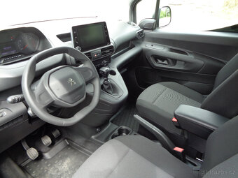 PEUGEOT RIFTER 1.2i KOUPENO ČR,1.MAJITEL, NAJETO 5 000 KM - 10