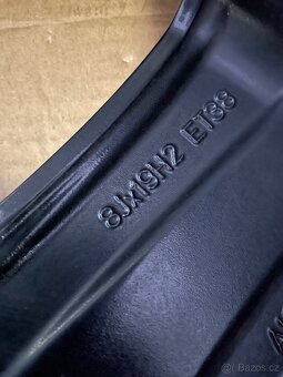 Orig Mercedes E W213 all terrain r19 245/45/19 95% - 10
