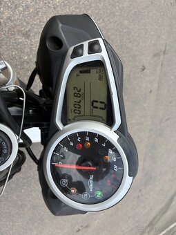 Triumph Speed Triple 1050 ABS HAVAROVANÁ - 10