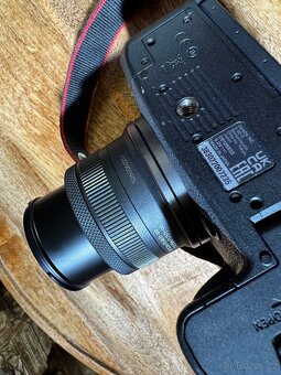 Canon EOS R6 s objektivom Canon 18-45mm - 10