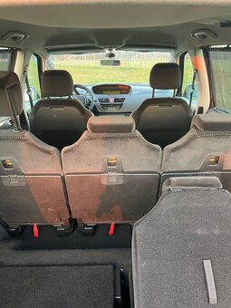 Citroën Grand C4 Picasso - 10