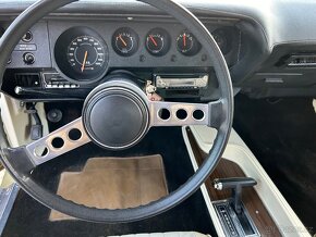 Dodge Challenger - 10