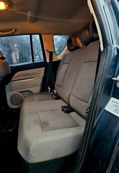 Jeep Compass Sport - 10