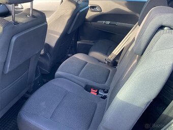 Peugeot 5008 1.6 HDI 82kW tažné + 2. sada - 10