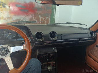 Mercedes Benz W123 Coupé - 10