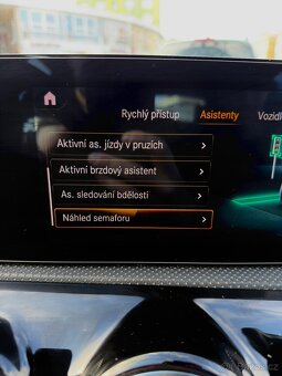 Mercedes Benz CLA 200 - 10
