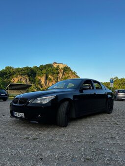 BMW E60 545i - 10