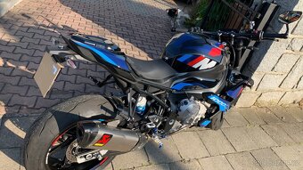BMW M1000R - 10
