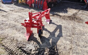 Tříradličný pluh - 10