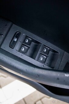 Škoda Octavia 2.0 TDI CR DPF RS DSG - 10